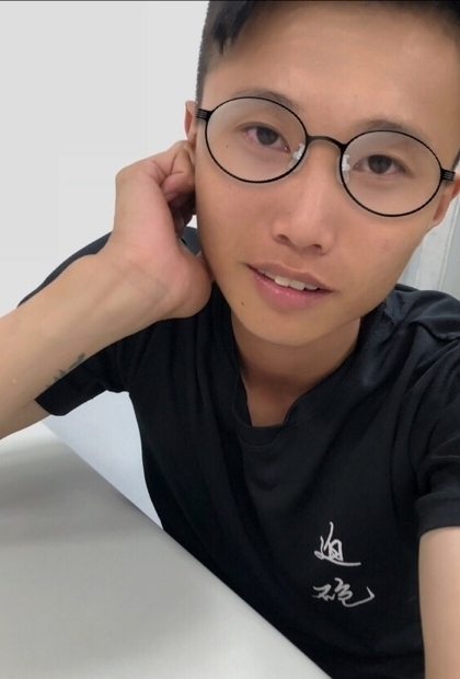 璨名的第一张照片--台南残疾人相亲网