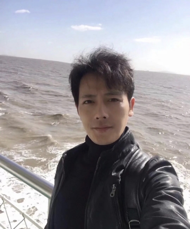 疯狂的小鱼的第一张照片--台南残疾人相亲网